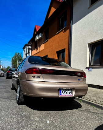 Ford Escort cena 10000 przebieg: 158000, rok produkcji 1997 z Szczawnica małe 37